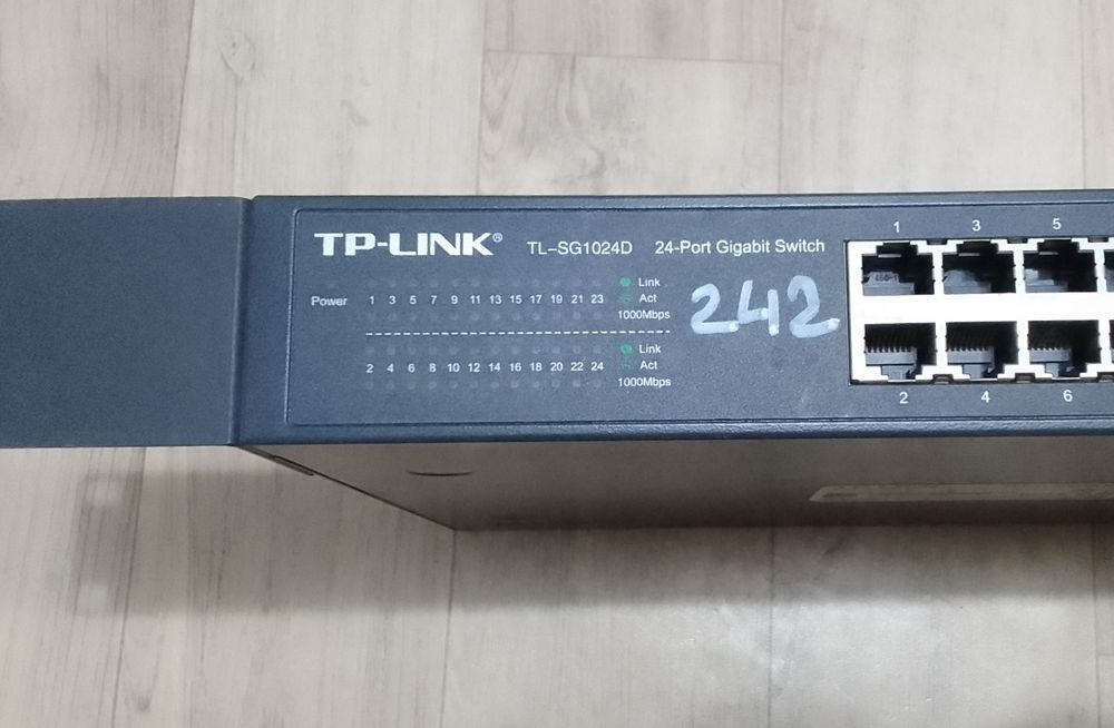 Сетевой комутатор (Switch) TP-Link TL-SG1024D