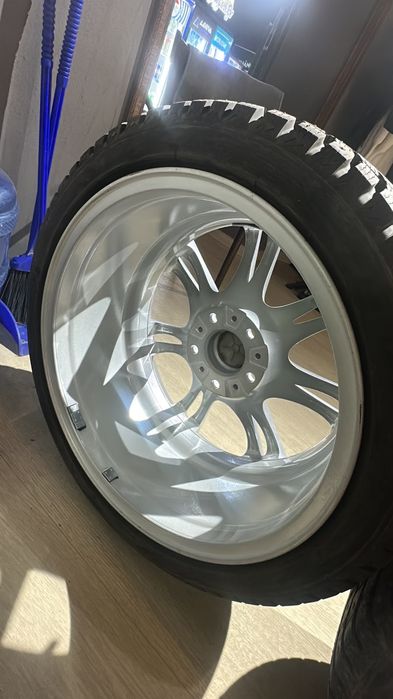 Комплект дисков с резиной bmw