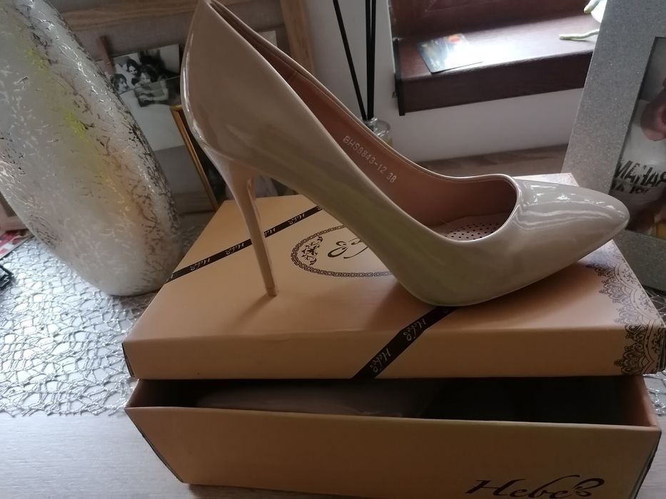 Pantofi Stileto nr 38,Noi