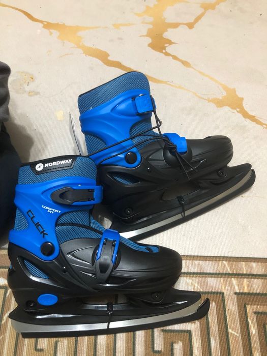 Продам новые Коньки