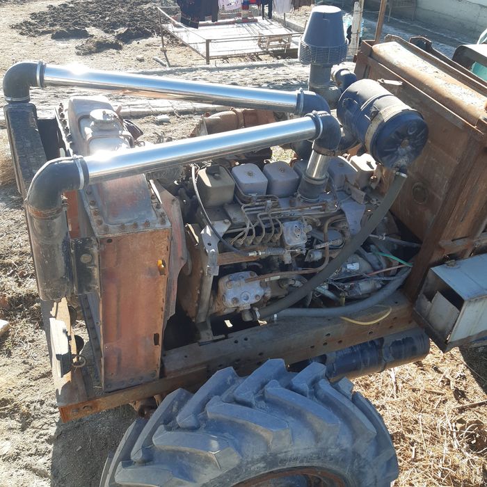 Трактор сотилади