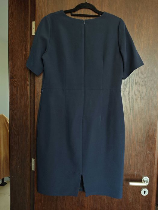 Есенни рокли размер 48 50 52 рокля Lucy Comma Suzi черна синя