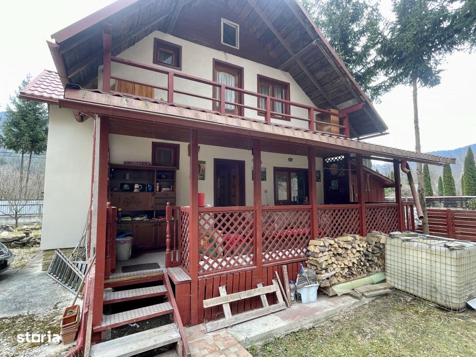 Oaza de liniste: casa + padure pana pe creasta muntelui