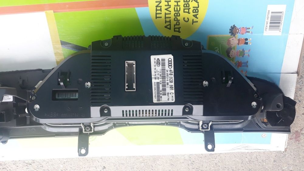 Табло километраж и монитор от AUDI A6 2007г.