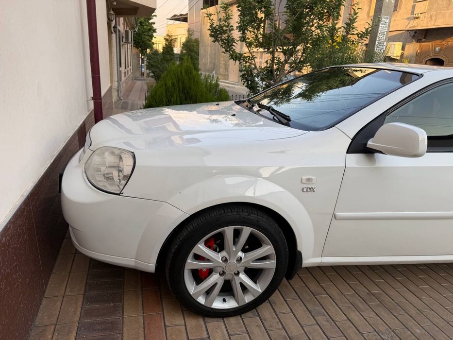 Chevrolet Lacetti / Gentra 2010 — 2