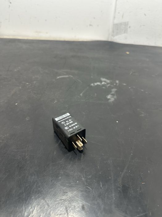 Releu comfort Releu switch baterie BMW X5 E53 | 8365960  E39 E46 E38