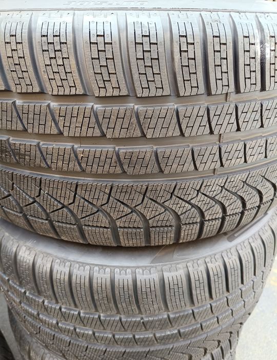 Оригинални джанти спорт пакет  гуми зимни 19 цола Mercedes GT W290