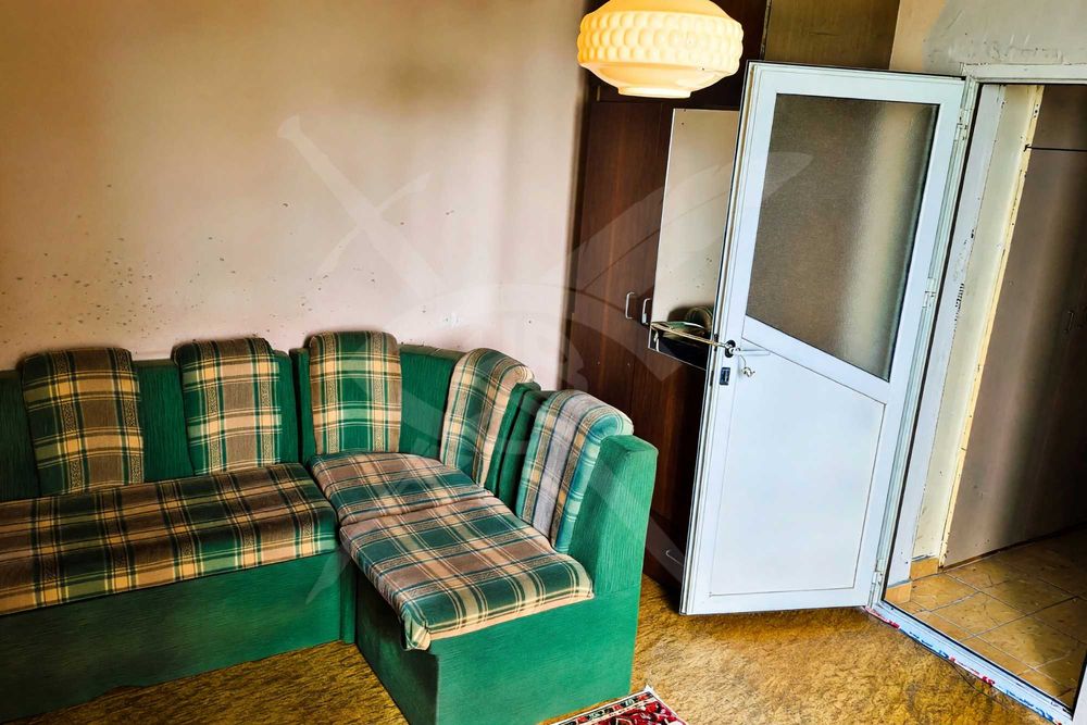 Продава се Едностаен апартамент в Бургас, Зорница - 38 кв.м за 2106 €/кв.м - Снимка #1