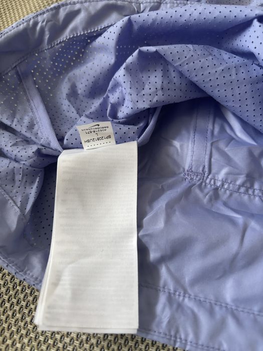 Дамски ветровки Nike и Asics