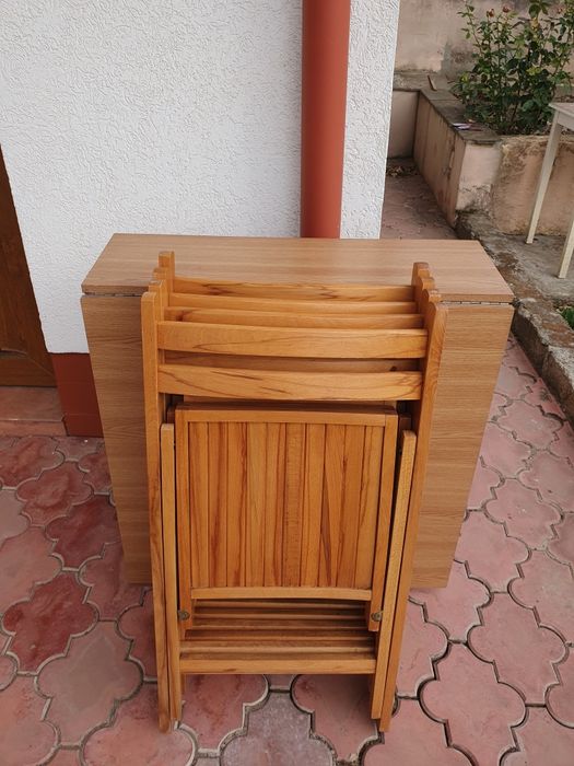 Masă pliabila, scaune lemn sau tapițate