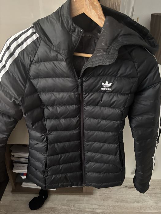 Geaca adidas ca nou