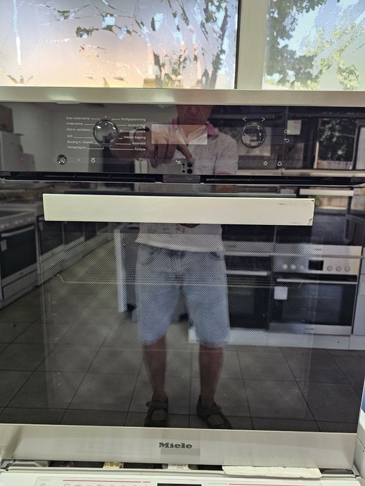 Miele H6267BP 76L А+ с пиролиза и добане на пара 2г. гаранция