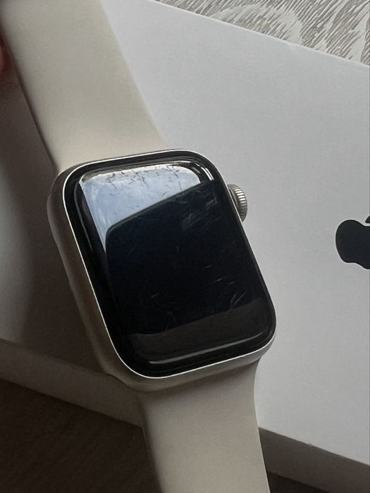 Apple Watch SE 2 40mm GPS + Cellular Starlight, 94% АКБ
