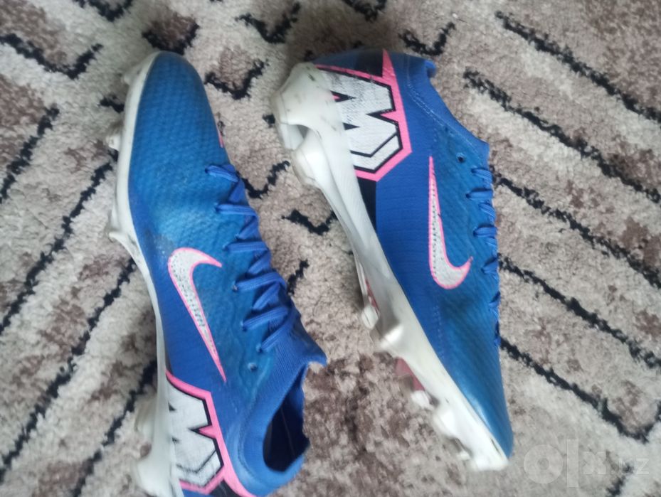 Futbol uchun butsi