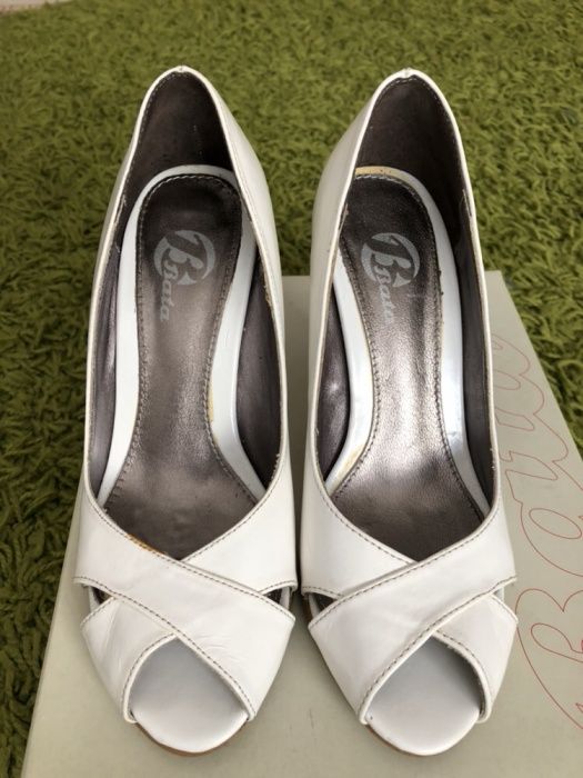 Pantofi Bata nr. 35