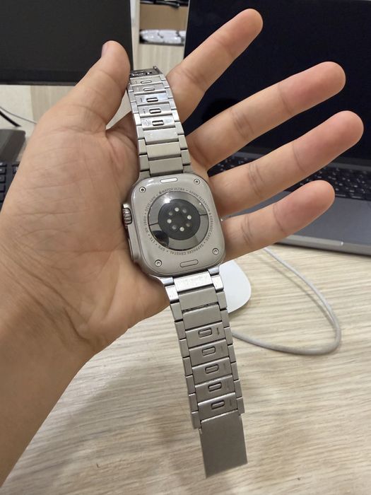 iWatch Ultra 1.