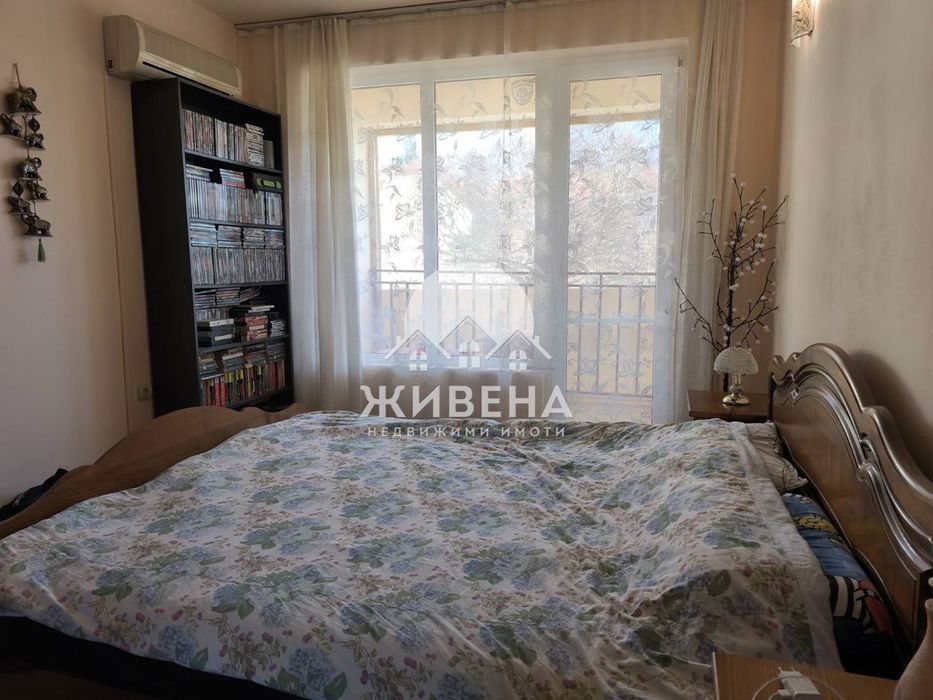 Продавам къща с басейн в с.Соколово, обл. Добрич