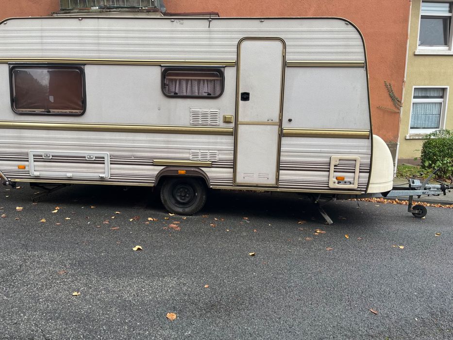 Продавам каравана