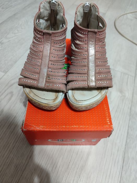 Сандалии тифлани 26 рр