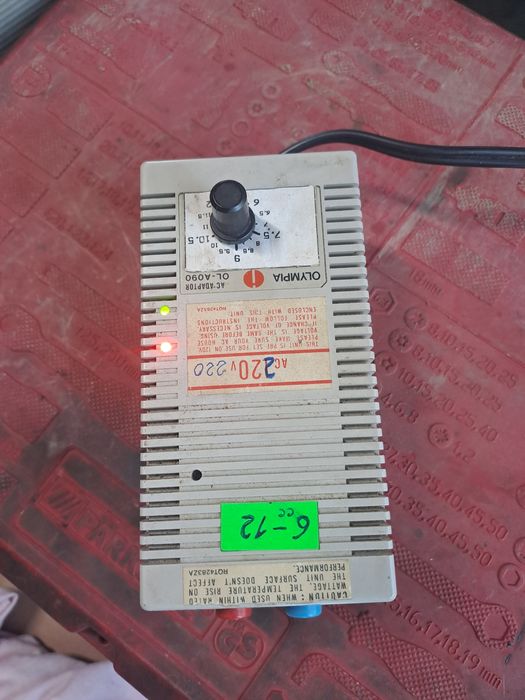 Alimentator .6-12 v