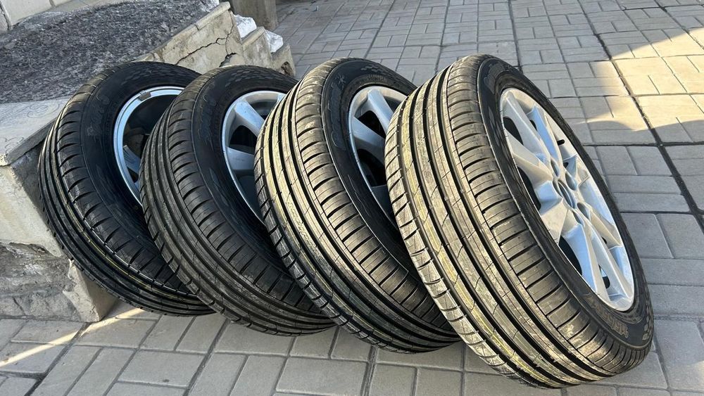 Продам диски с резиной новые 
Диски оригинал