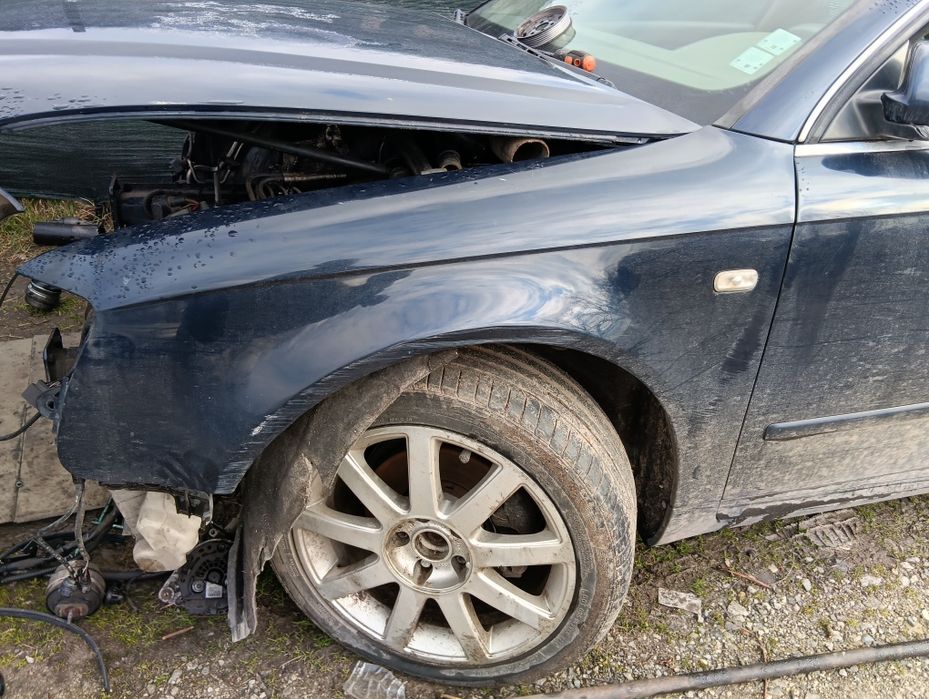 Ляв калник за audi a4 b7