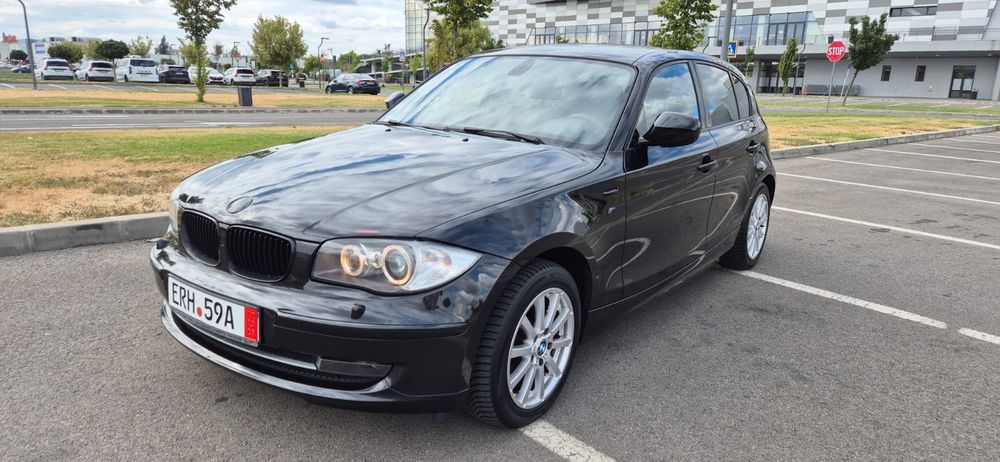 BMW SERIA 1,model 118 i,E87, fabr.2011, 2.0 benzina,143 cai euro 5, 3500 euro.neg.