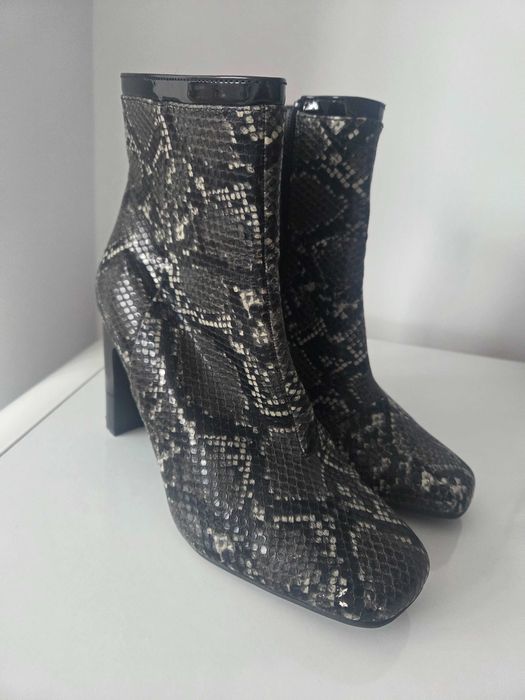 Botina eleganta scurta