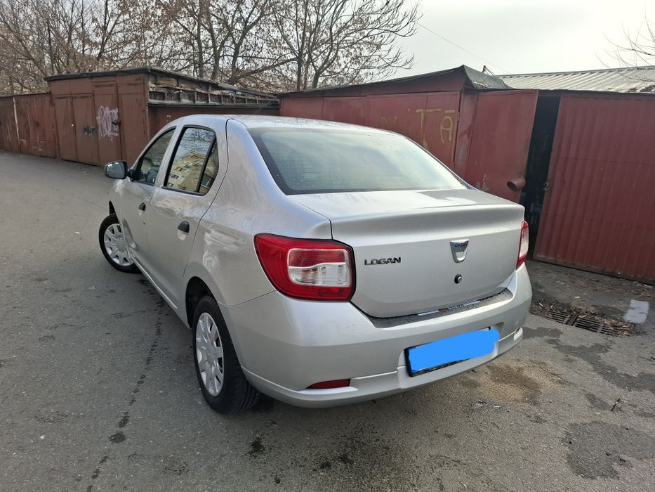 Vând logan  motor 1.2 masina  proprietar