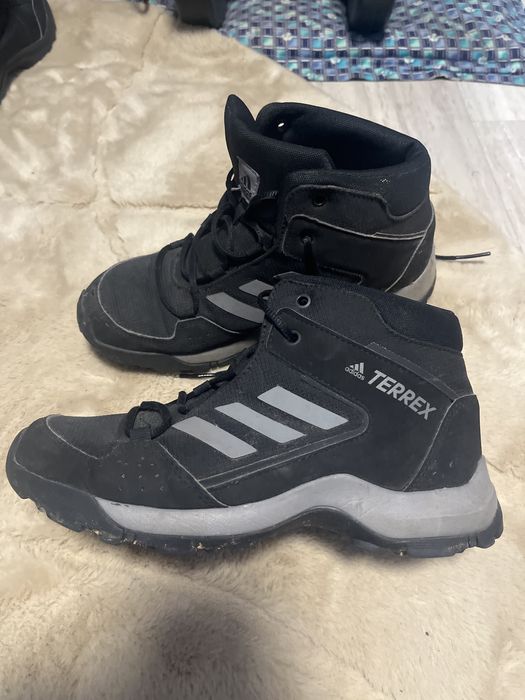 Маратонка Adidas Terrex