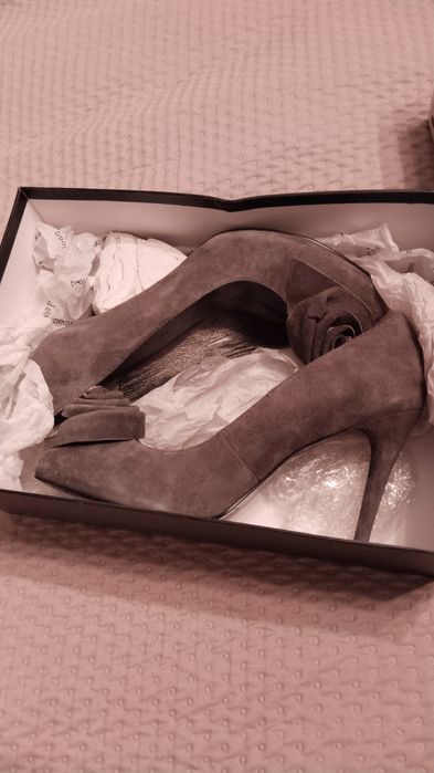 Продам нарядные туфельки