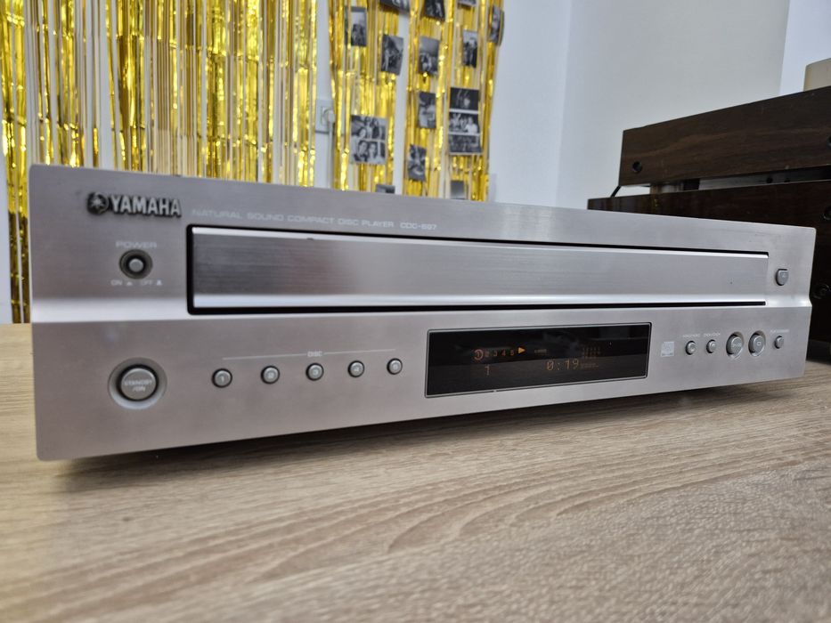 CD Player Yamaha CDC-697 – 5 Disc Changer – Sunet Hi-Fi