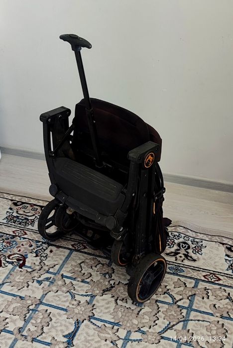 Kolyaska chemodan holati zo'r