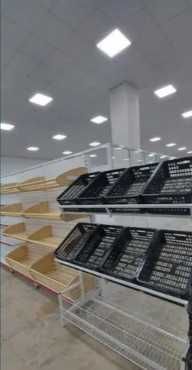Полки для магазина всегда в наличии