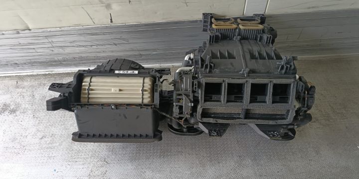 Aeroterma bord MF4432701711 / FPLA19B555 / CPLA19E963 Land Rover Rang