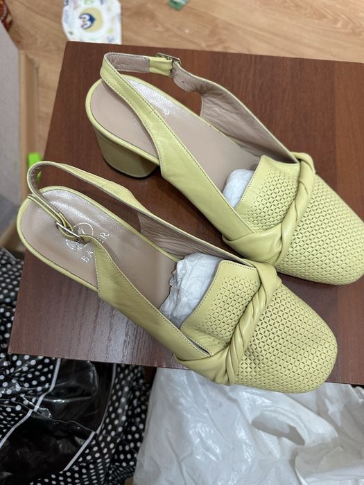 Басаножка желтый кожаный