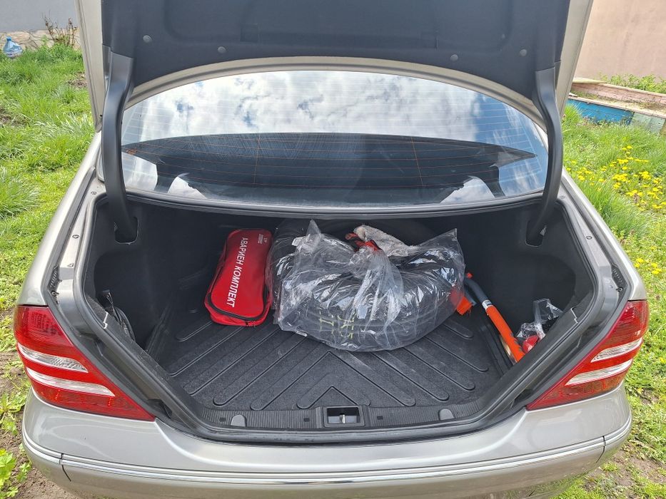 Mercedes Benz C200 1.8 Kompressor ГАЗ-БЕНЗИН