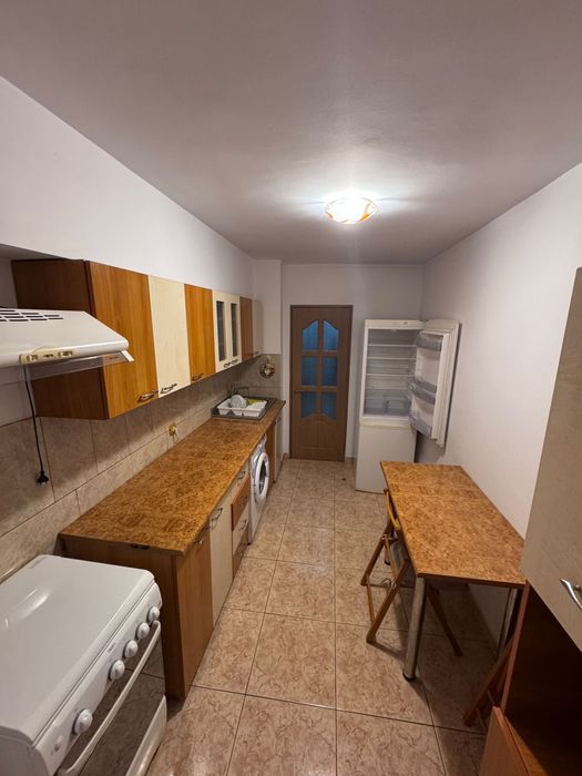 Vand apartament 2 camere decomandat
