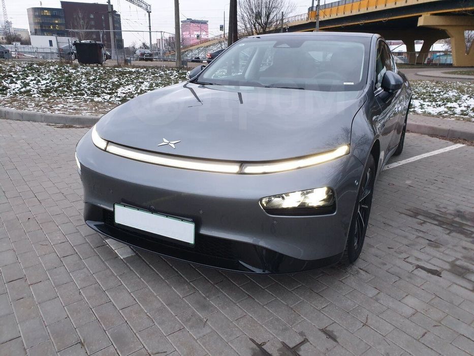Xpeng p7. 480км.