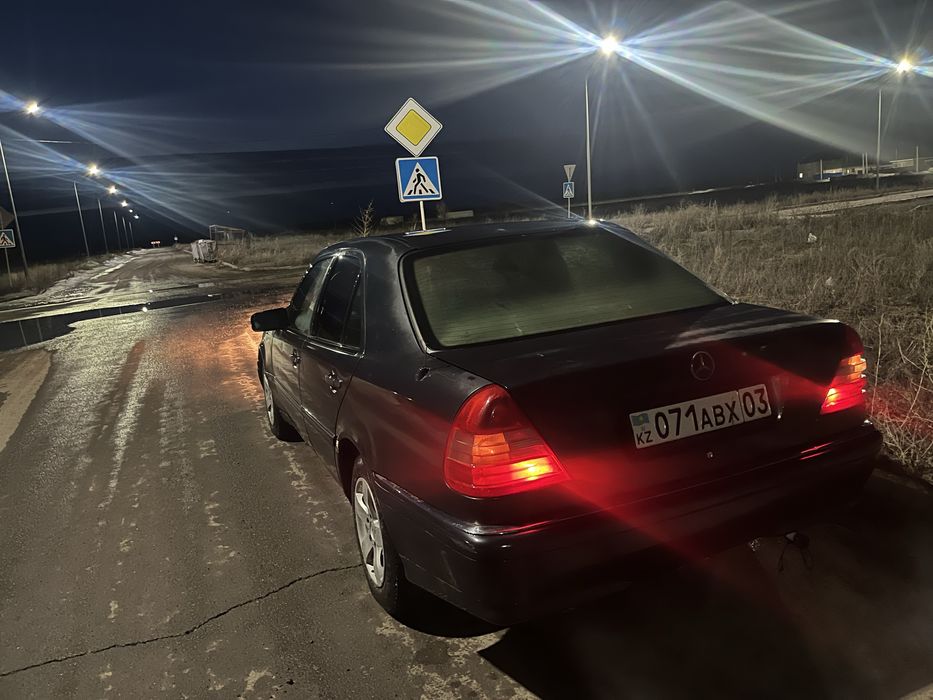 Мерсседес бенц С180