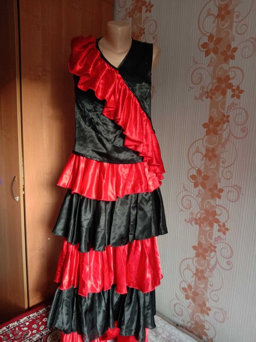 Испанское платье для танцев