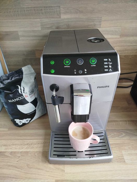 Продавам кафемашина-кафеавтомат PHILIPS