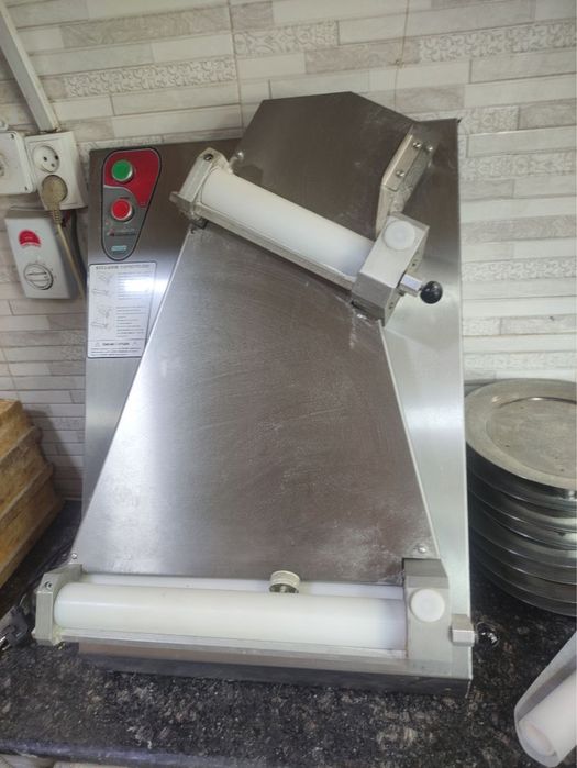 Hamir yoyish aparati kafe va restoranlar uchun