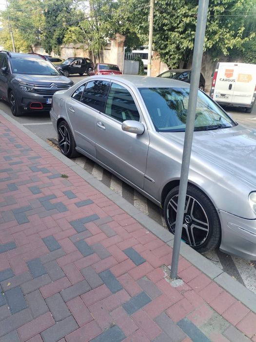 MERCEDES-BENZ E-Class 2004 — imagine 4