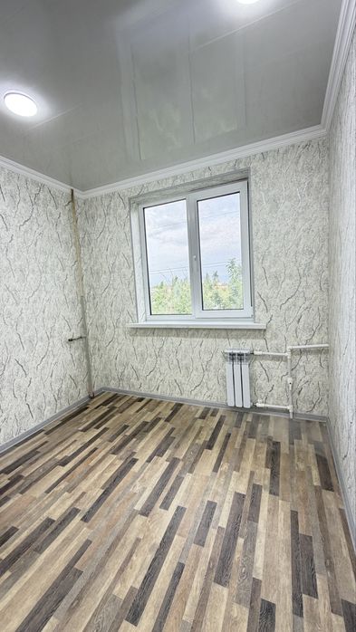 Продаётся 1 ком. 4 этаж, 8 мик.