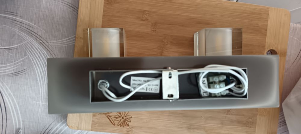 Aplică perete cu două corpuri din sticlă