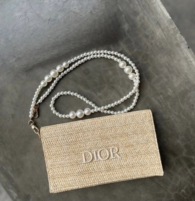 Gentuta Dior cu lantisor perlute