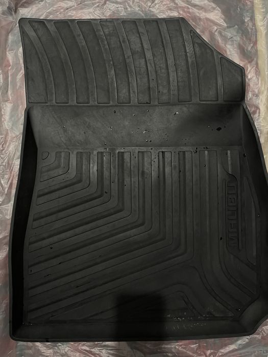 Полики резиновые б/у для малибу 2