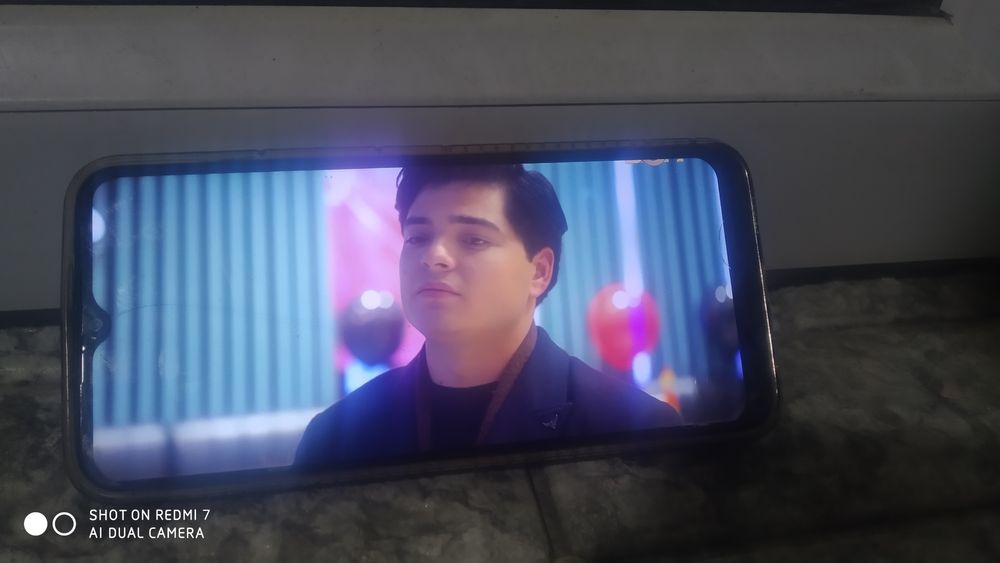 Tеshno spark 8 C памят 64 гб