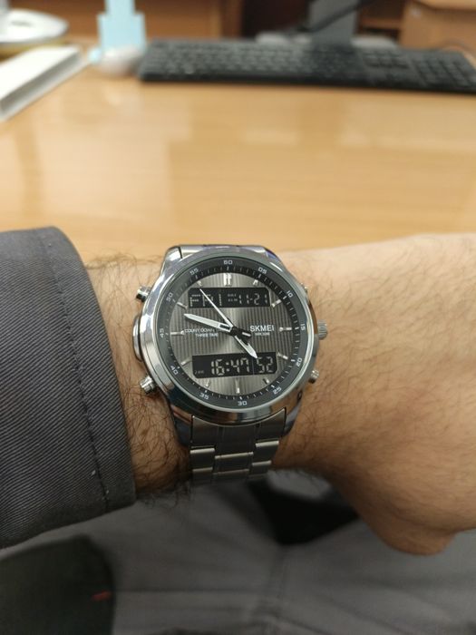 Часы мужские водонепроницаемые